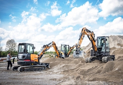 CASE European Roadshow revine în 2023