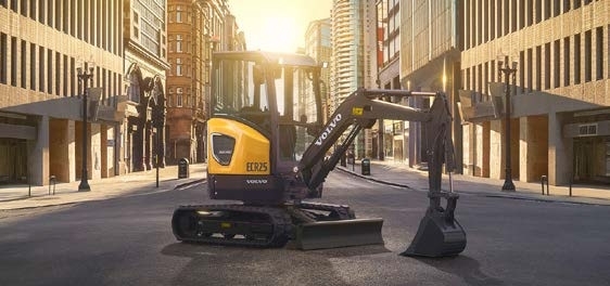 PRIMELE EXCAVATOARE ELECTRICE VOLVO CE AU PĂTRUNS PE PIAŢA ASIATICĂ