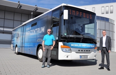 Autobuzul Setra destinat vaccinării