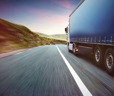 SUSTENABILITATEA ÎNTÂLNEȘTE REALITATEA ÎN INDUSTRIA DE TRANSPORT