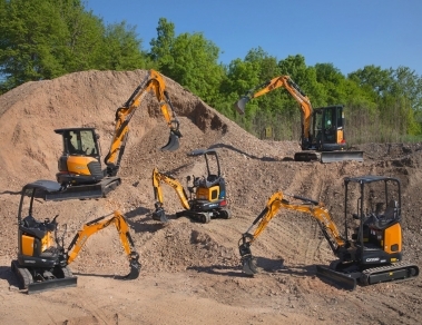 CASE CE A LANSAT ÎN EUROPA NOILE SALE MINI-EXCAVATOARE DIN SERIA D