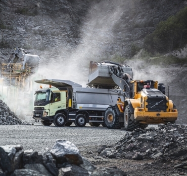 VOLVO TRUCKS FACE ÎNCĂ UN PAS ÎN VIITOR CU NOUL FMX CEL MAI ROBUST AUTOCAMION VOLVO DE CONSTRUCȚII