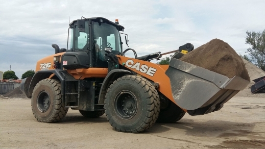 CASE 721G PENTRU RECICLAREA MATERIALELOR - O COMBINAȚIE CASE/FPT PENTRU BINELE TUTUROR