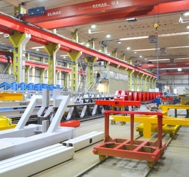 MACARALE URIAȘE PENTRU SARCINI DE 150 ȘI 360 TONE O PREMIERĂ ÎN INDUSTRIA BRAȘOVEANĂ