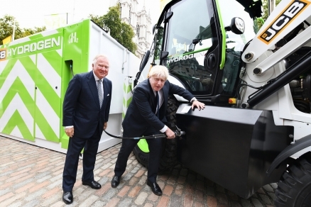 JCB investeste 100 de milioane de lire sterline in motoarele cu Hidrogen