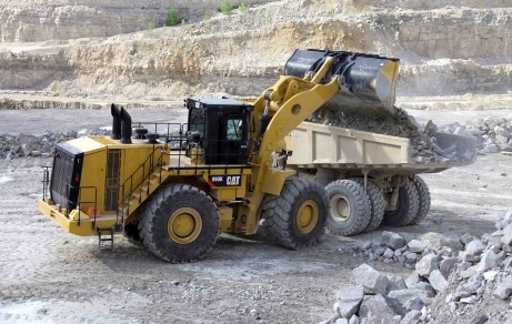 CAT® 990K Aggregate Handler
