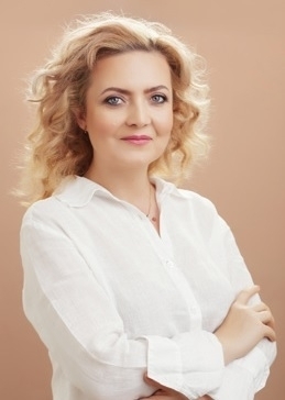 DUPĂ UN AN DE PANDEMIE – STILL STANDING!