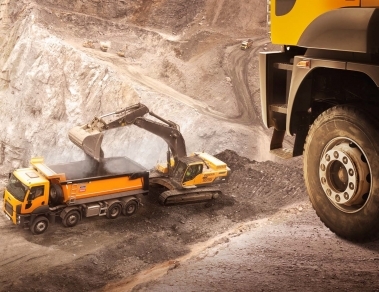 FORD TRUCKS ASCENSIUNEA CONTINUĂ