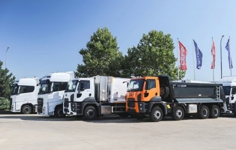 CEFIN TRUCKS SĂRBĂTOREȘTE LIVRAREA VEHICULULUI FORD TRUCKS CU NUMĂRUL 2000 ÎN ROMÂNIA ȘI SETEAZĂ STRATEGIA PENTRU URMĂTOARELE 1000 DE UNITĂŢI