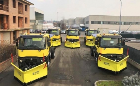 UN AUTOVEHICUL DE IARNĂ, ALTUL DE VARĂ? SAU UNUL SINGUR MULTIFUNCŢIONAL?