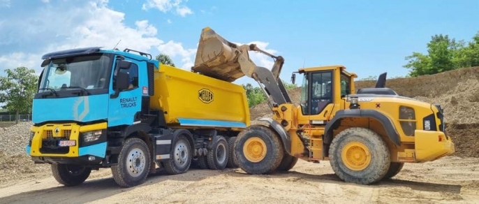TEST DRIVE LA XTREM RENAULT TRUCKS K 520 8X4 XTREM
